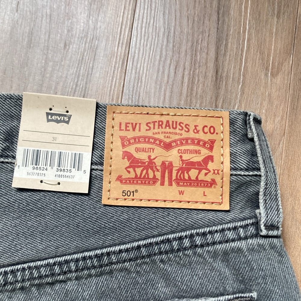 Levi’s 501 jean short distressed high rise 501 jean cotton denim cutoff size 31 - Picture 14 of 17